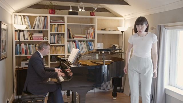 Voi che s'apete- Le Nozze di Figaro (Mozart) Emily Kyte Mezzo-Soprano, John Cuthbert Piano смотреть онлайн