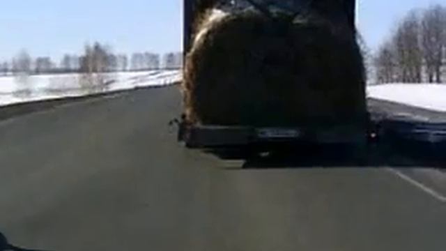 Бартер - автомобили на сено!!!