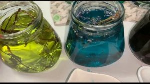 Пробуем необычное варенье - мята, душица, лаванда и грецкий орех.