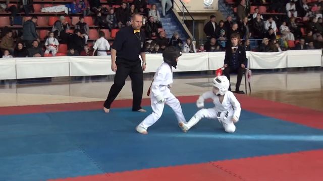 дирша денис --  шаронов леша---чемпионат области г. николаев февраль 2014год. смотреть онлайн