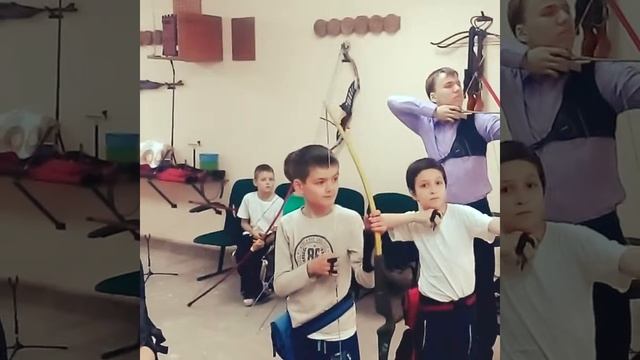 Тренировки дети стрельба из лука смотреть онлайн