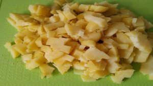 Салат с крабовыми палочками и маринованными огурцами