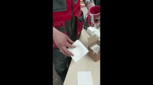 Проверяем на прочность! Упаковка для кружки из пенопласта!