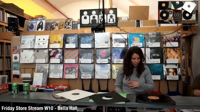 Friday Store Stream W10 - Bella Hall смотреть онлайн