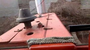 ДТ-75 корчевание зарослей на покинутых полях.