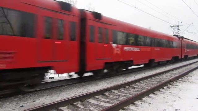Электропоезд ЭД4МКМ-005 Аэроэкспресс платформа Новодачная 10.12.2017 смотреть онлайн