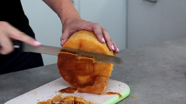 White Chocolate Cake Recipe + Candy Shard Decoration! | Elise Strachan | My Cupcake Addiction смотреть онлайн