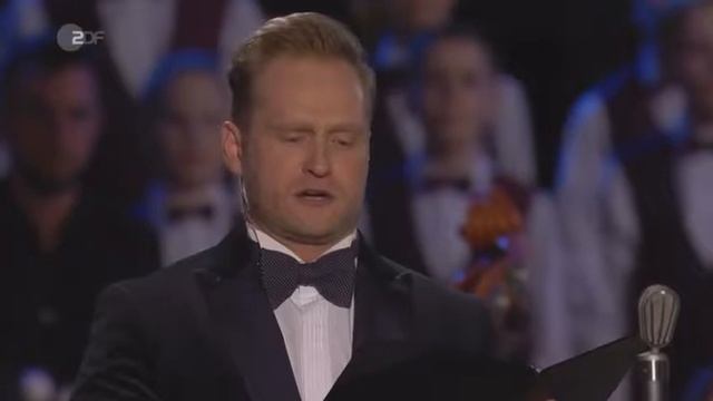 Oleksiy Palchykov - Cantique de Noël смотреть онлайн