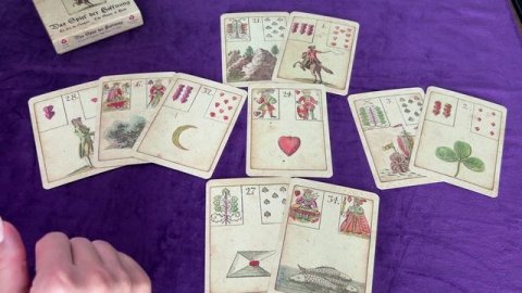 ЛЕНОРМАН НА ЖИВОЙ СУДЬБЕ С ОБРАТНОЙ СВЯЗЬЮ ПРОСТОЙ УНИВЕРСАЛЬНЫЙ РАСКЛАД НА СИТУАЦИЮ