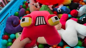 играем и изучаем букву А алфавит лор, играем в мягкий алфавит лора, alphabet lore