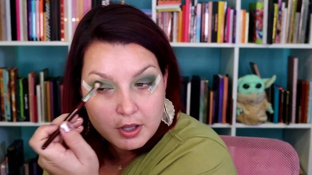 Testing Out The ColourPop The Child Palette... ( Baby Yoda) Is It Worth It ????Plus Giveaway смотреть онлайн