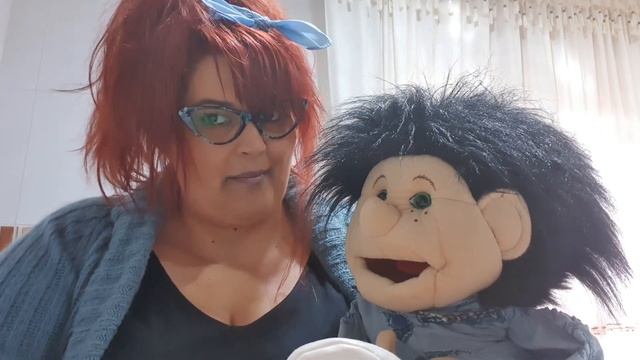 Mina la gallina que viene de China y los monos смотреть онлайн