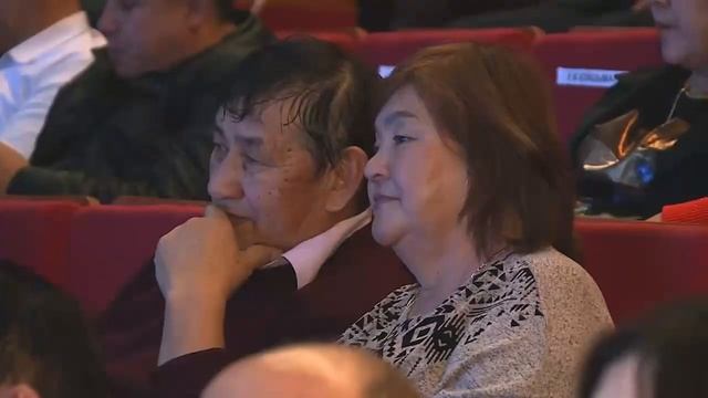 ТҮРКІСТАН ТӨРІНДЕ ЕРКЕБҰЛАН ҚАЙНАЗАРОВ «АЛТЫН ДОМБЫРА» ИЕГЕРІ АТАНДЫ