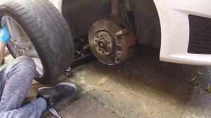 Replacing Seat Leon 2010 Brake Disks & Pads F/R