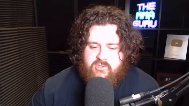 THE MMA GURU REACTS TO FAKE FANS & THEIR CONSTANT HARSH COMMENTS ON CLIP CHANNELS COMMENT SECTIONS? смотреть онлайн