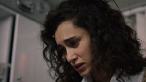 -В ожидании солнца клип Kupa Kızı Sinek Valesi Зейнеп Барыш Керем-цветок и нож