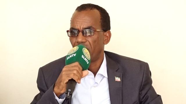 Guddoomiyaha G/Maroodi-jeex oo Kulan la qaatay shaqaalaha ka hawl-gala waddada Hargaysa ilaa Berber смотреть онлайн