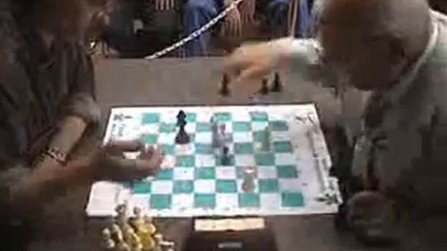 Steve_Bolduc_(2402) Kortchnoi смотреть онлайн