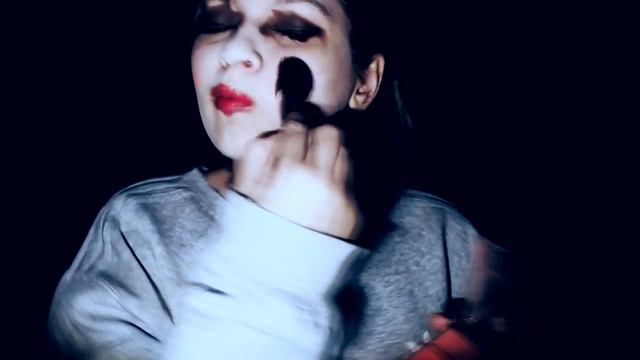 МАКИЯЖ С ЗАКРЫТЫМИ ГЛАЗАМИ смотреть онлайн