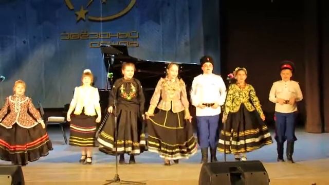 05 Звёздный дождь в Самаре Ансамбль народ0ной песниРодничокстарший состав Казачья пл смотреть онлайн