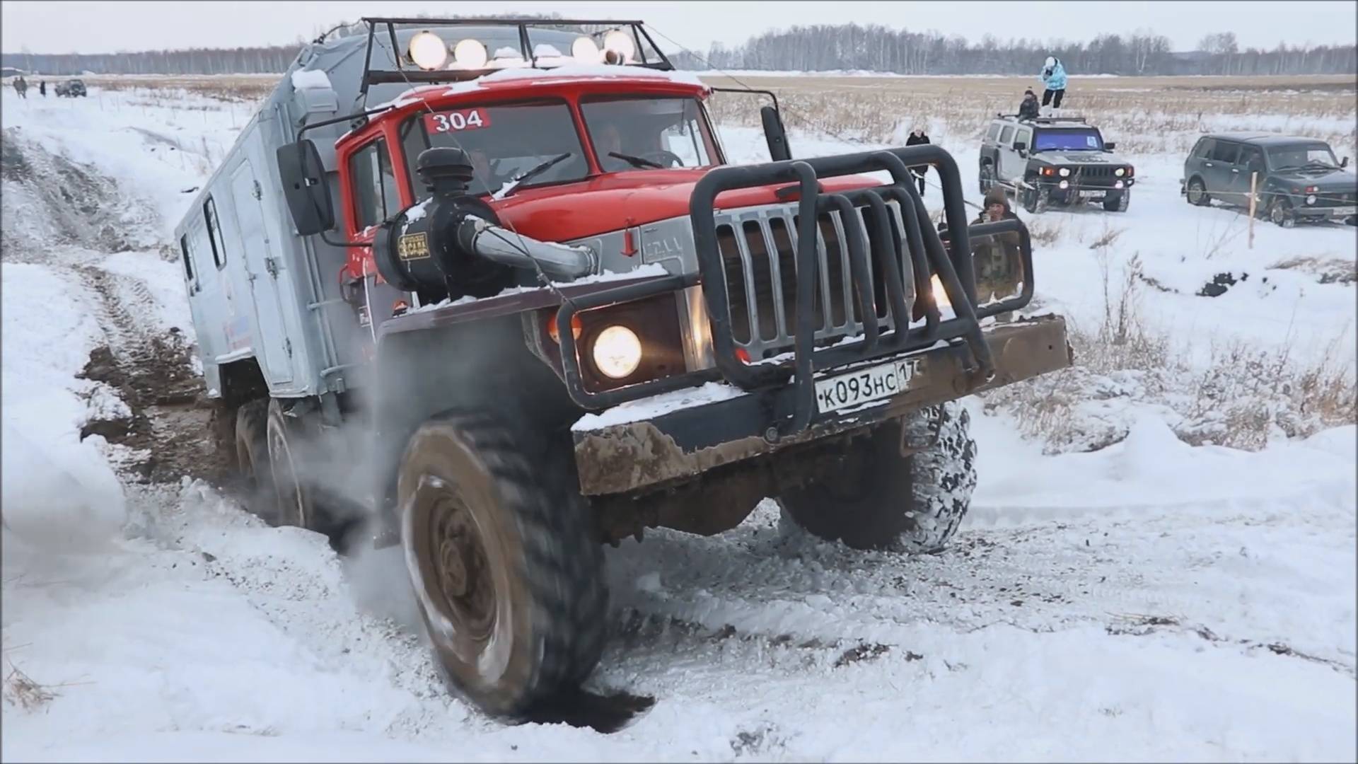 УРАЛ БУКСУЕТ В ГОРУ! смотреть онлайн