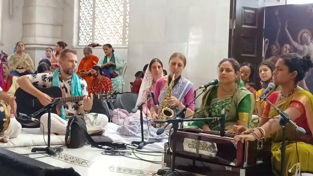 Kirtan by Vishaka Mataji and Mandakini Mataji | Harinam Utsav 2022 | Kirtan Mela at ISKCON Mira Roa смотреть онлайн