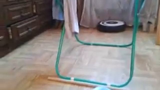 Робот,уборка с препятствиями. смотреть онлайн