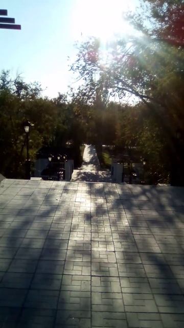 Спуск с Набережной к реке Ахтуба. Волжский. смотреть онлайн