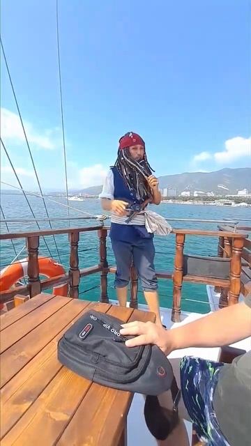 Джек Воробей про бухту в Геленджике смотреть онлайн