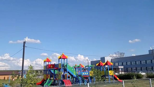 Теплый августовский день в центре села смотреть онлайн