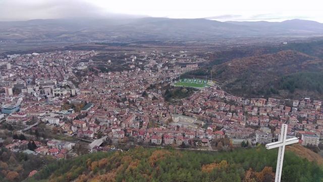 SkyView Blagoevgrad,Bulgaria. (Полет над град Благоевград, България) смотреть онлайн