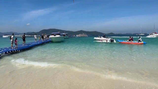 Лазурная вода, остров Коралл смотреть онлайн