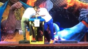 Magzhan Shamyiev (KAZ) vs. Aleksandr Vovchik (KAZ), Asian Open Cup 2015 armwrestling