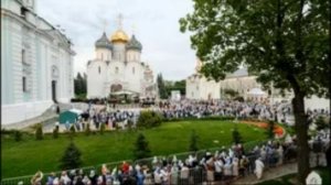 В храме Богородица на иконе отвернулась от прихожан