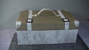 Создаем волшебный сундучок из картонной коробки .