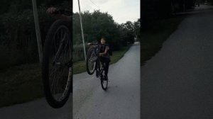 Покатушки,стант на велике