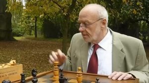 Geri's game de Pixar : l'adaptation : Le joueur d'échecs