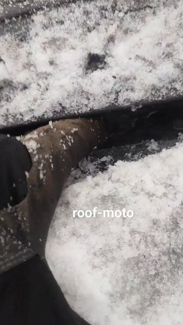 Мансардные окна под снегом. #falz #roof #фальцеваякровля #ф? смотреть онлайн