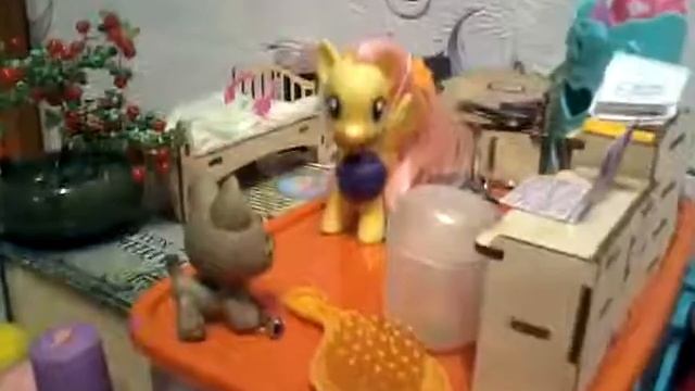 Отель пони 4 серия. Отдых в отеле 1 часть смотреть онлайн