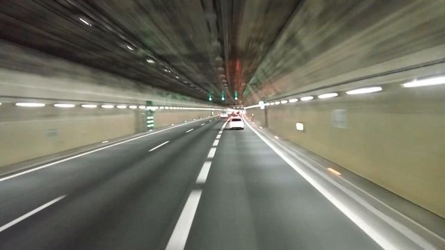 Австрия возле Инсбрука смотреть онлайн