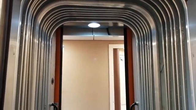 Гармошка между двухэтажными вагонами. Путешествие в Санкт-Петербург. смотреть онлайн