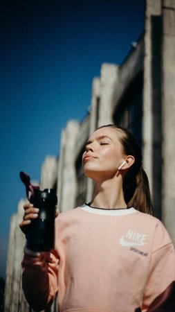 Не проспи свою зарядочку! 🌅💨

Привет-привет! 😊 Как настроение? Надеюсь, бодрое и весёлое!