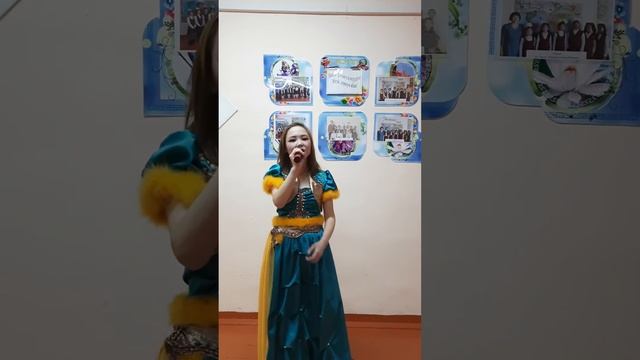 Мункуева Чингисма, 14 лет. "Улаалзай" Джидинский район, с. Цагатуй смотреть онлайн