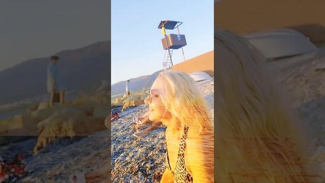 Закат на пляже " Метрополь" в Геленджике 10 августа 2024. смотреть онлайн