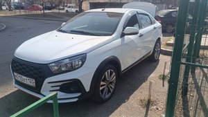 Накладки Веста Кросс, нюансы установки