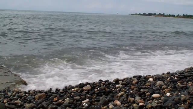 Сухуми. Волны. Июнь 2013. смотреть онлайн