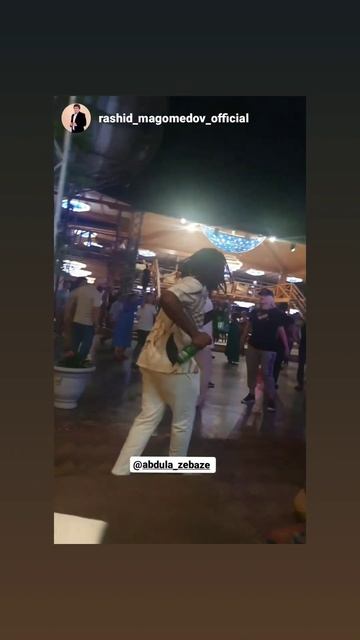 Город Каспийск : Парень отжигает в ресторане бриз Каспийск смотреть онлайн