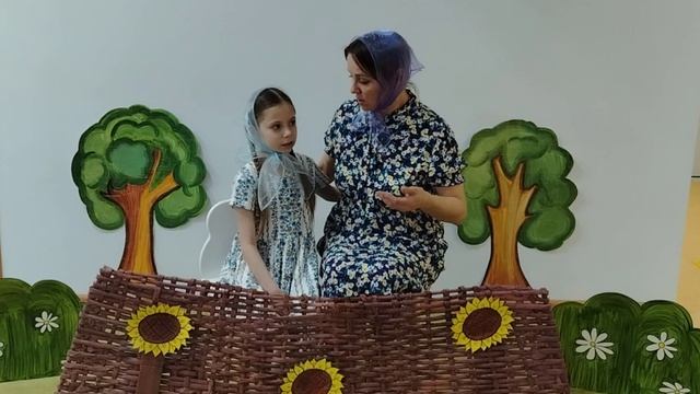 "Женька".Слова: Константин Ваншенкин. Музыка: Евгений Жарковский.
Исполняют: Фролова И. В. и У. Ю.