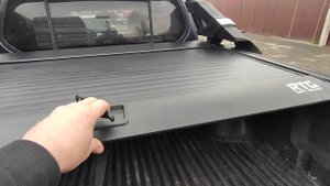 Крышка кузова роллета с дугами Mitsubishi L200 IV Митсубиси Л20