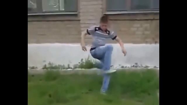 Чел упал с крыши в кс но выжил! смотреть онлайн